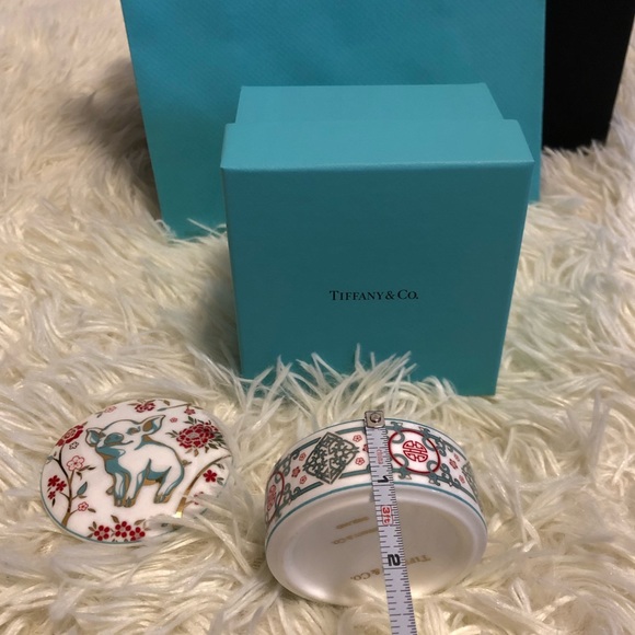 Tiffany & Co. Porcelain Jewelry Box (Free Dior Lip Glow & Mystery item) - Picture 12 of 14